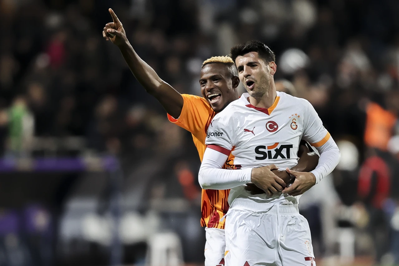 Galatasaray a écrasé Eyupspor 5-1 lors de la 33ᵉ journée de Super Lig, confortant sa place de leader avec 80 points.