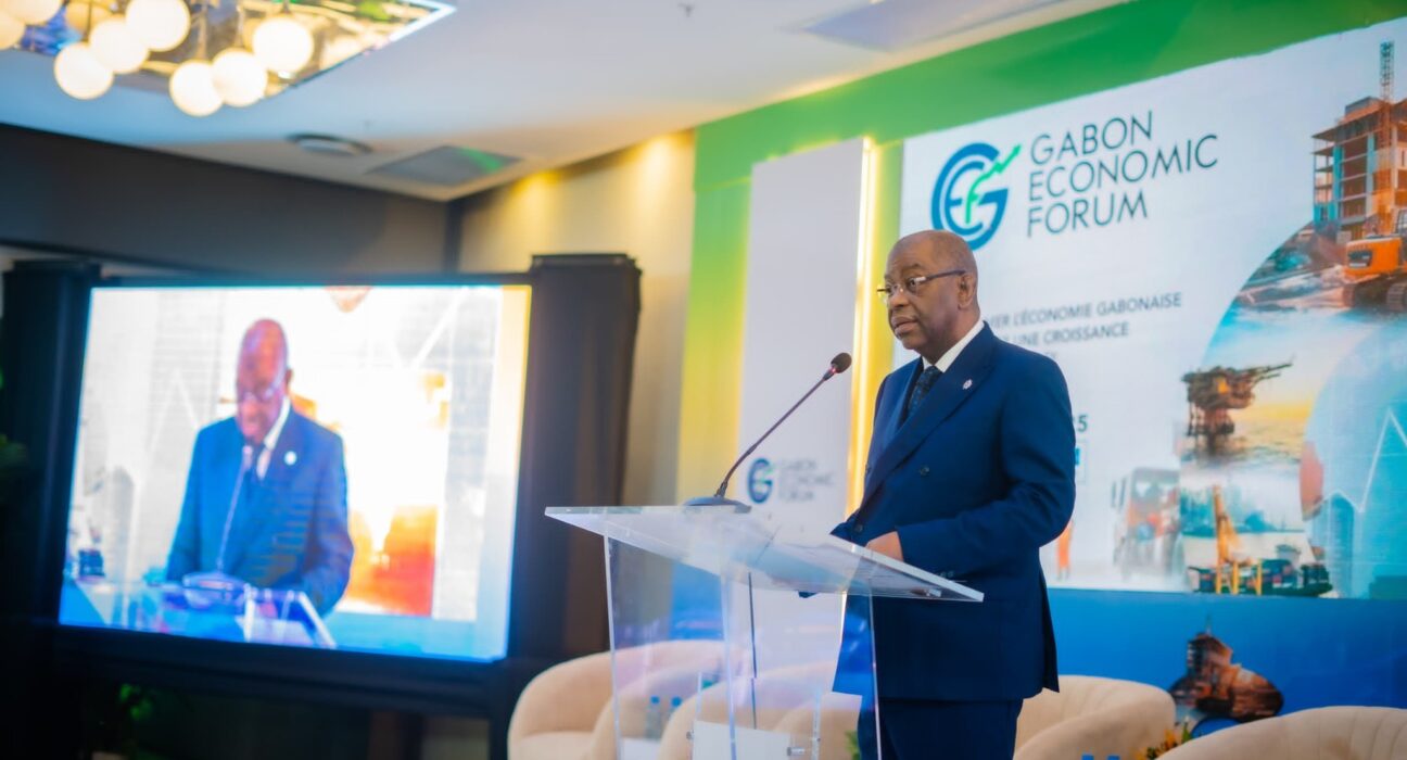 Accompagné de plusieurs membres du Gouvernement, le Vice-Président du Gouvernement, M. Alexandre BARRO CHAMBRIER, a ouvert les travaux du Gabon Economic Forum ce lundi 07 juillet 2025 à Libreville.