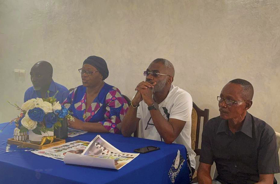 M. Marcel Libama, Mme Berthe Boubou Bokoko et M. Éric Gaël Myboto lors de la reunion.